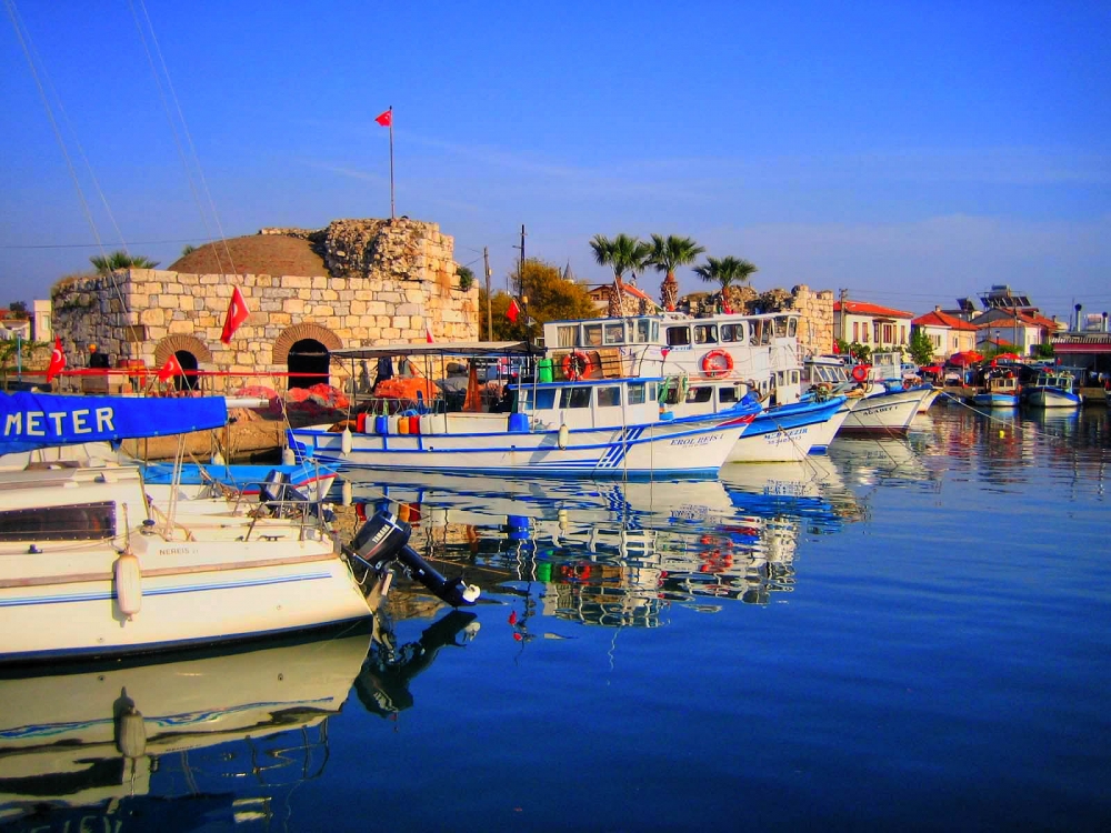 izmir marina