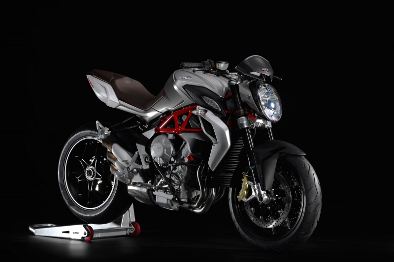 2013-MVAgusta-Brutale-800c